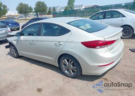 2017 Hyundai Elantra Se z USA, uszkodzony, nr VIN KMHD84LF1HU144335